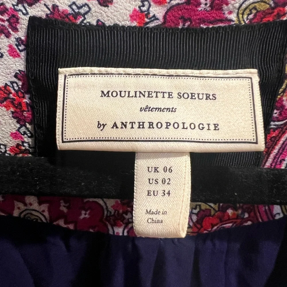 Moulinette Soeurs Long Sleeve Dress, Blue and Red Patterns zipper in the side - Picture 3 of 11
